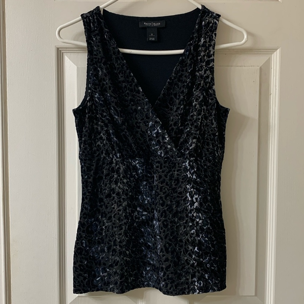 🌷3 for $25🌷White House Black Market, US S, Black & Silver Sleeveless Top
